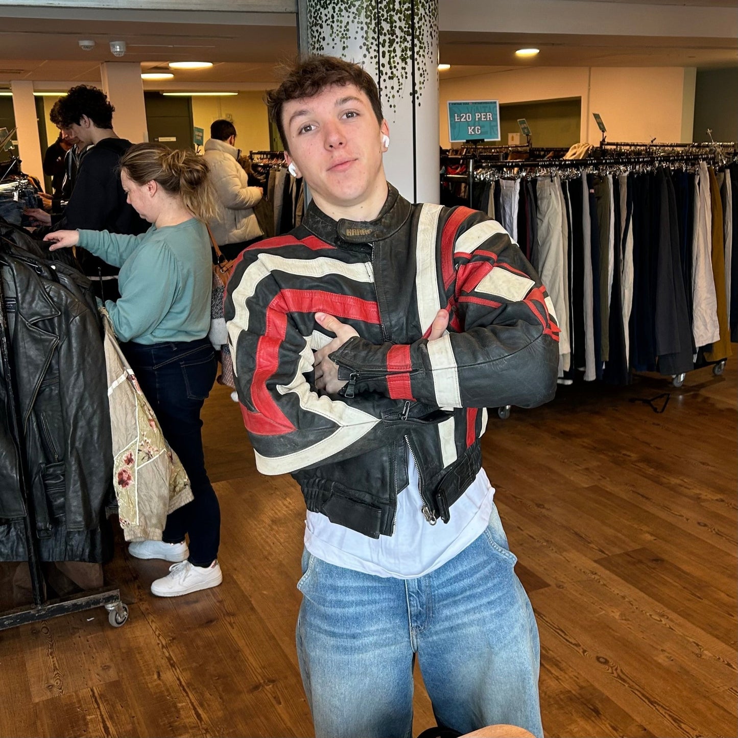 Southampton - Vintage Kilo Sale! 25th November - VintageVera