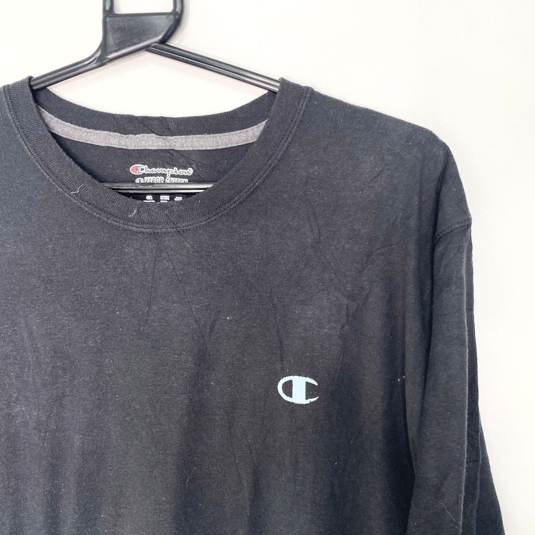 Black Champion T - VintageVera
