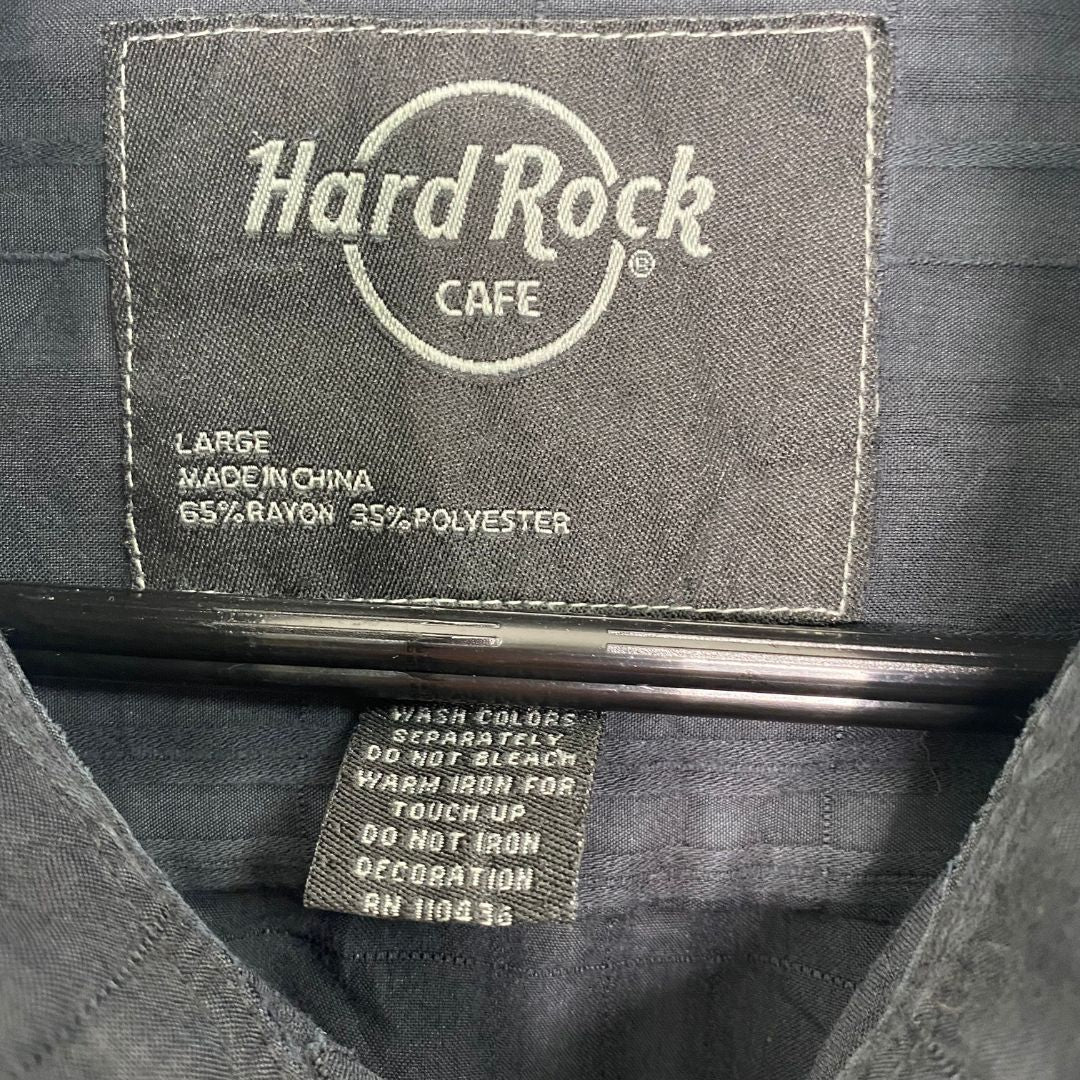 Hard Rock Cafe Short Sleeved Shirt - VintageVera