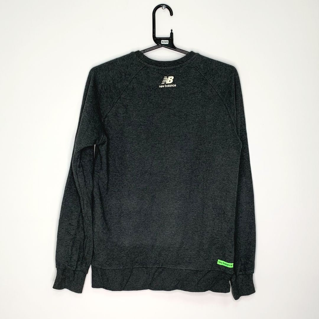 New Balance Spell-out Sweatshirt - VintageVera