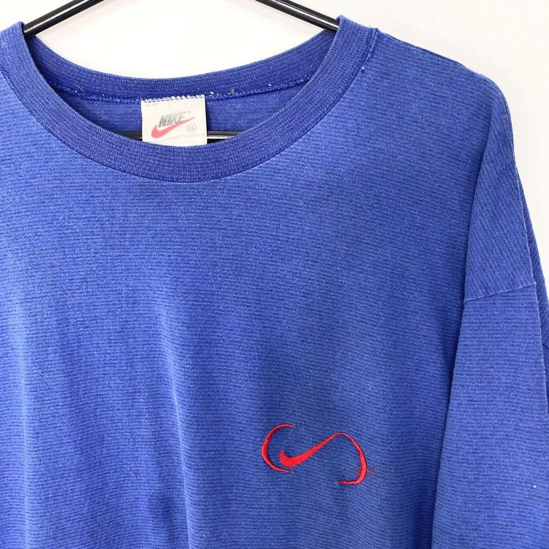 90s Blue Striped Nike T - VintageVera