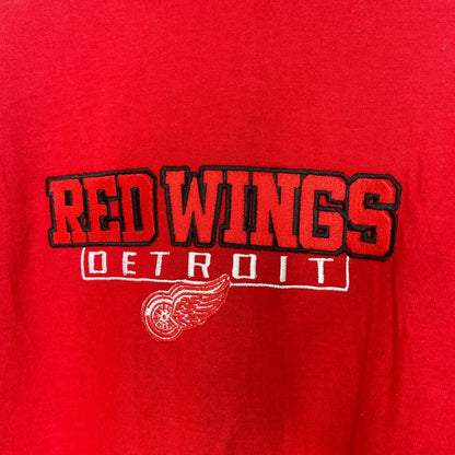 Gildan Detroit Red Wings Red Sweatshirt - VintageVera