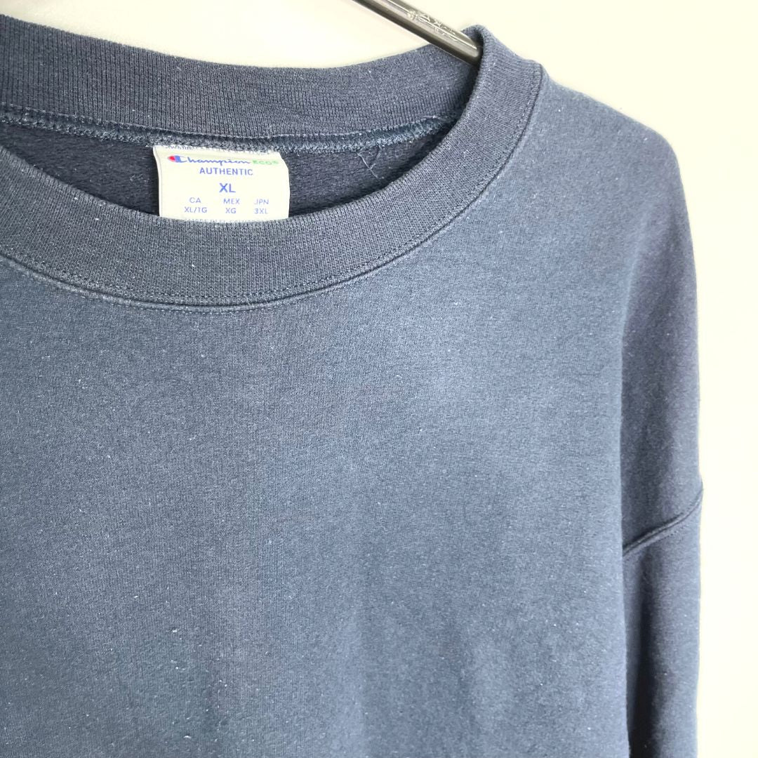 Navy Champion Sweatshirt - VintageVera