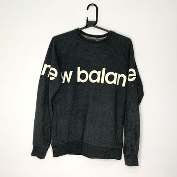 New Balance Spell-out Sweatshirt - VintageVera