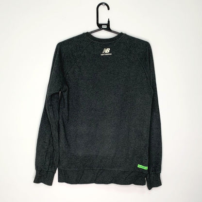 New Balance Spell-out Sweatshirt - VintageVera