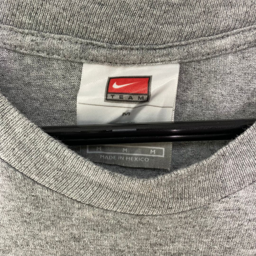 Nike Lady Pioneers Long Sleeved T Shirt - VintageVera