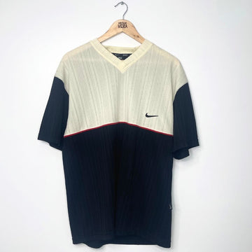 Nike V Neck T-Shirt - VintageVera