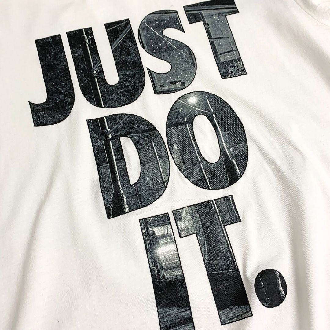 Short sleeved Nike T - VintageVera
