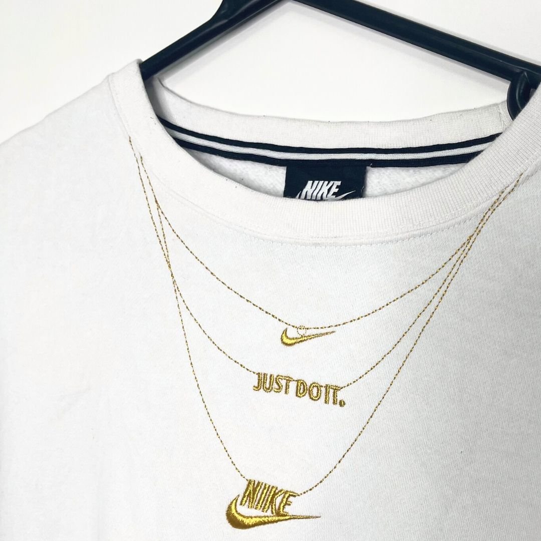 White Nike Sweatshirt - VintageVera