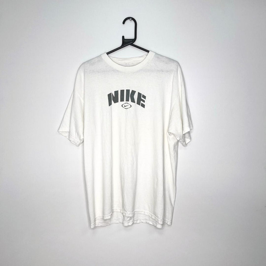 White Nike T - Shirt - VintageVera
